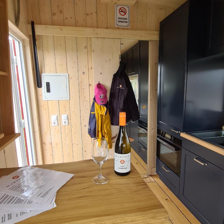 Tiny House Villa Neusiedl an der Zaya Luaran gambar