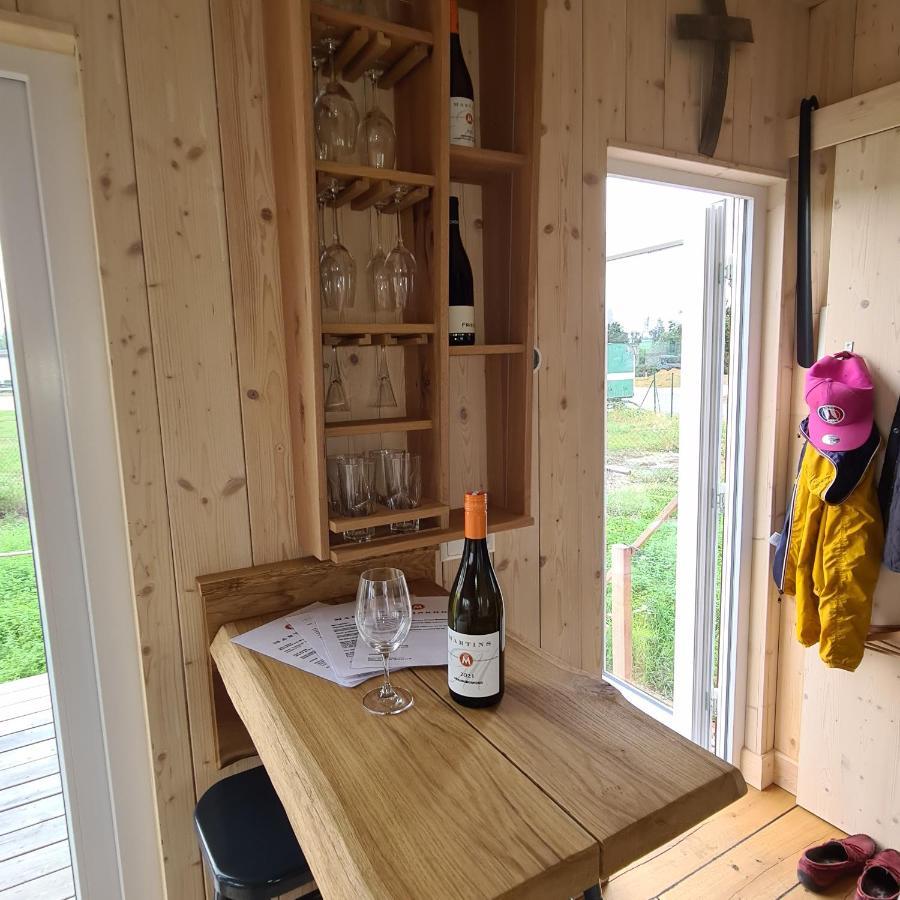 Tiny House Villa Neusiedl an der Zaya Luaran gambar