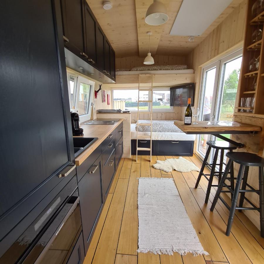 Tiny House Villa Neusiedl an der Zaya Luaran gambar