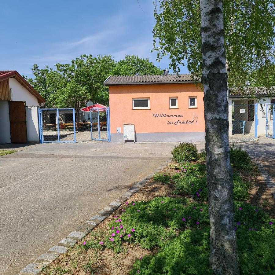 Tiny House Villa Neusiedl an der Zaya Luaran gambar